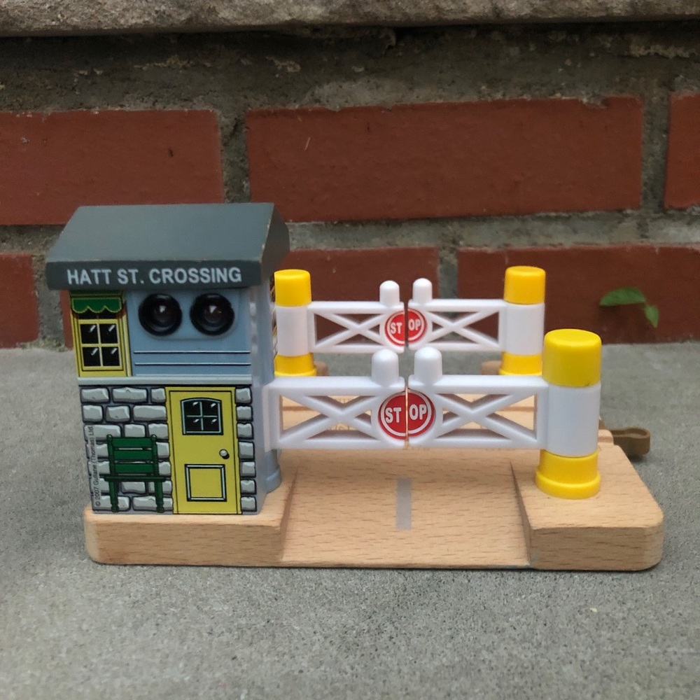 Thomas the train HATT ST Crossing (Wooden)